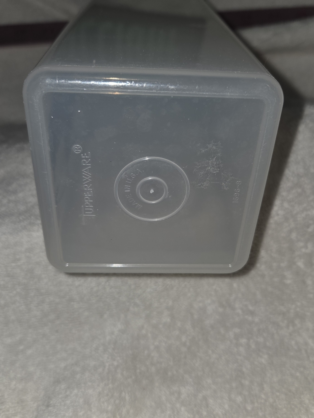 Tupperware Tea Storage Container - Picture 4 of 7